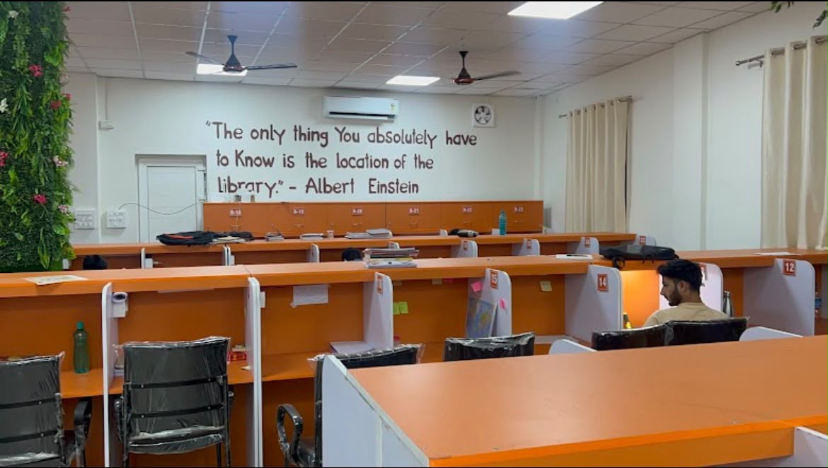 Royal cubicle